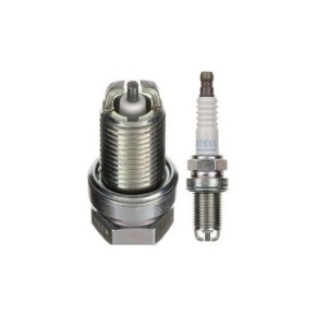 Candela NGK BKR7EKC (10 pezzi per scatola) NGKBKR7EKC