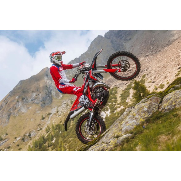 BETA - XTRAINER 300 MY 2026